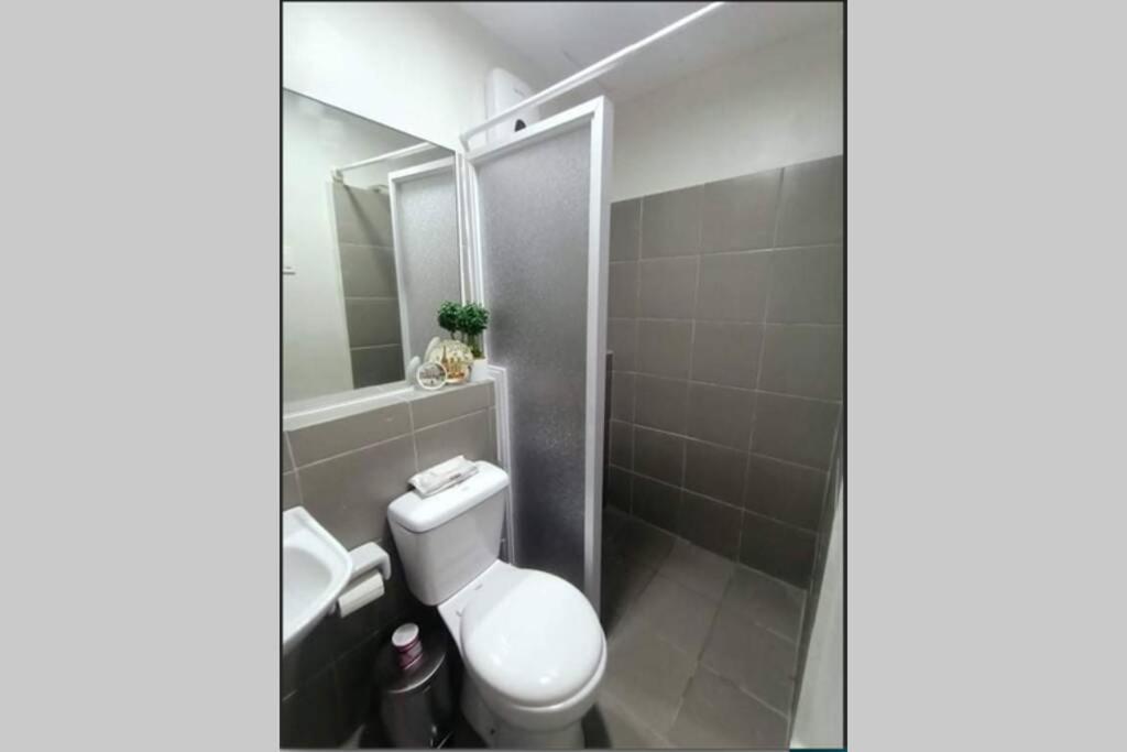 Condo Unit In Camella Manors 바콜로드 외부 사진